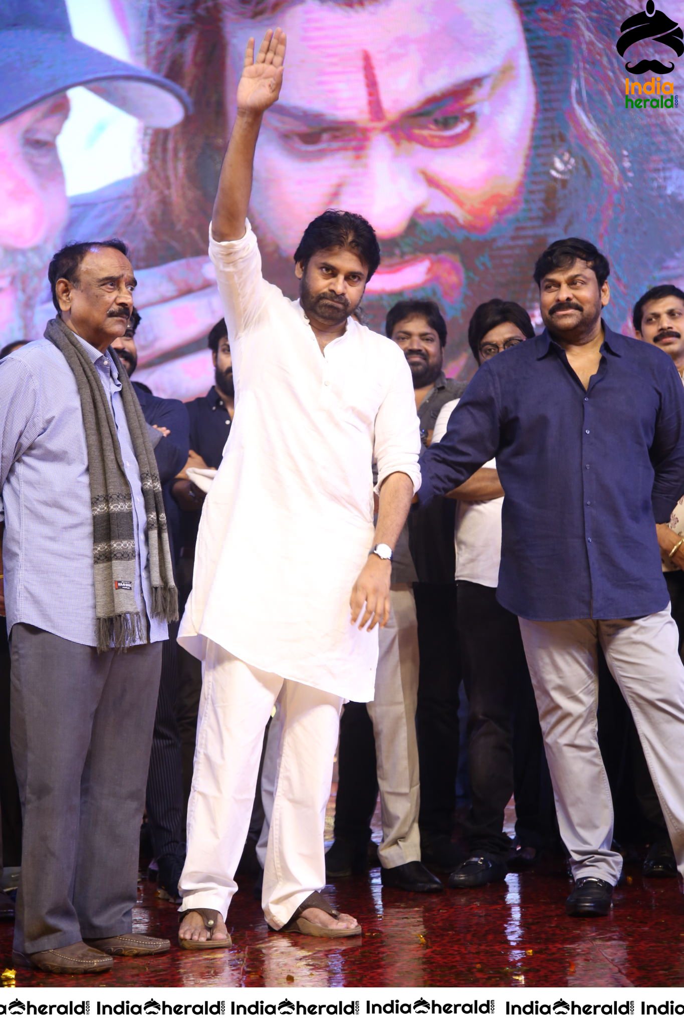 Power Star Pawan Kalyan Powerful Speech Photos Set 1