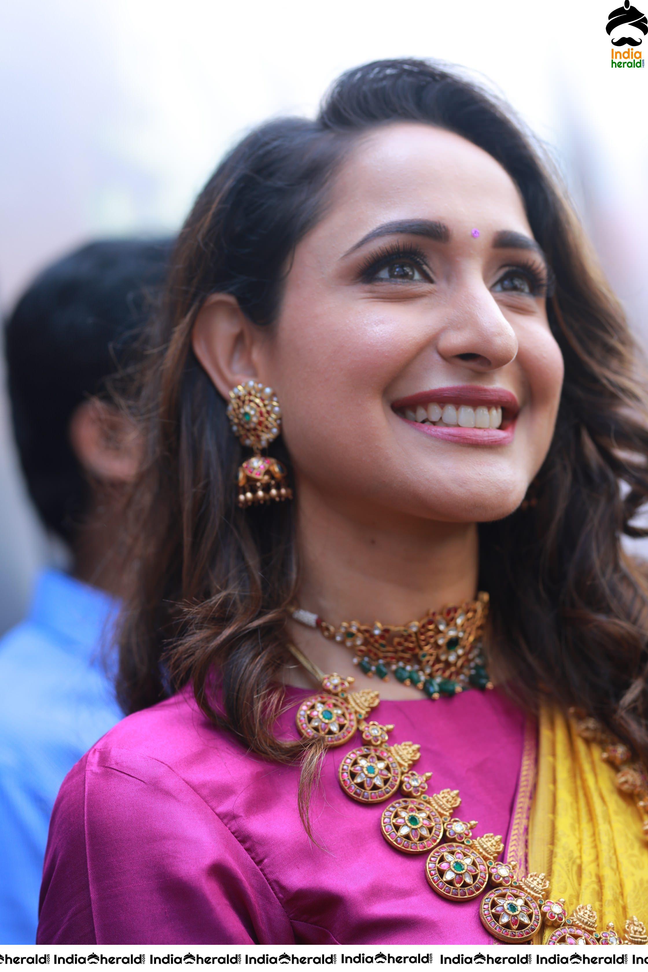 Pragya Jaiswal Solo HD Shots at Jewellery Shop Opening Set 1