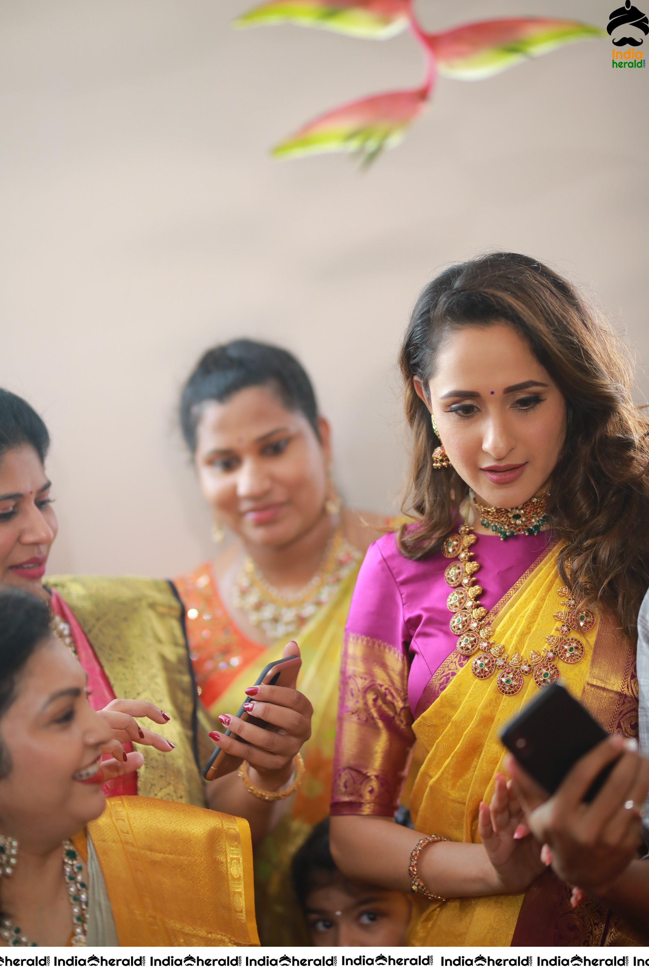 Pragya Jaiswal Solo HD Shots at Jewellery Shop Opening Set 1