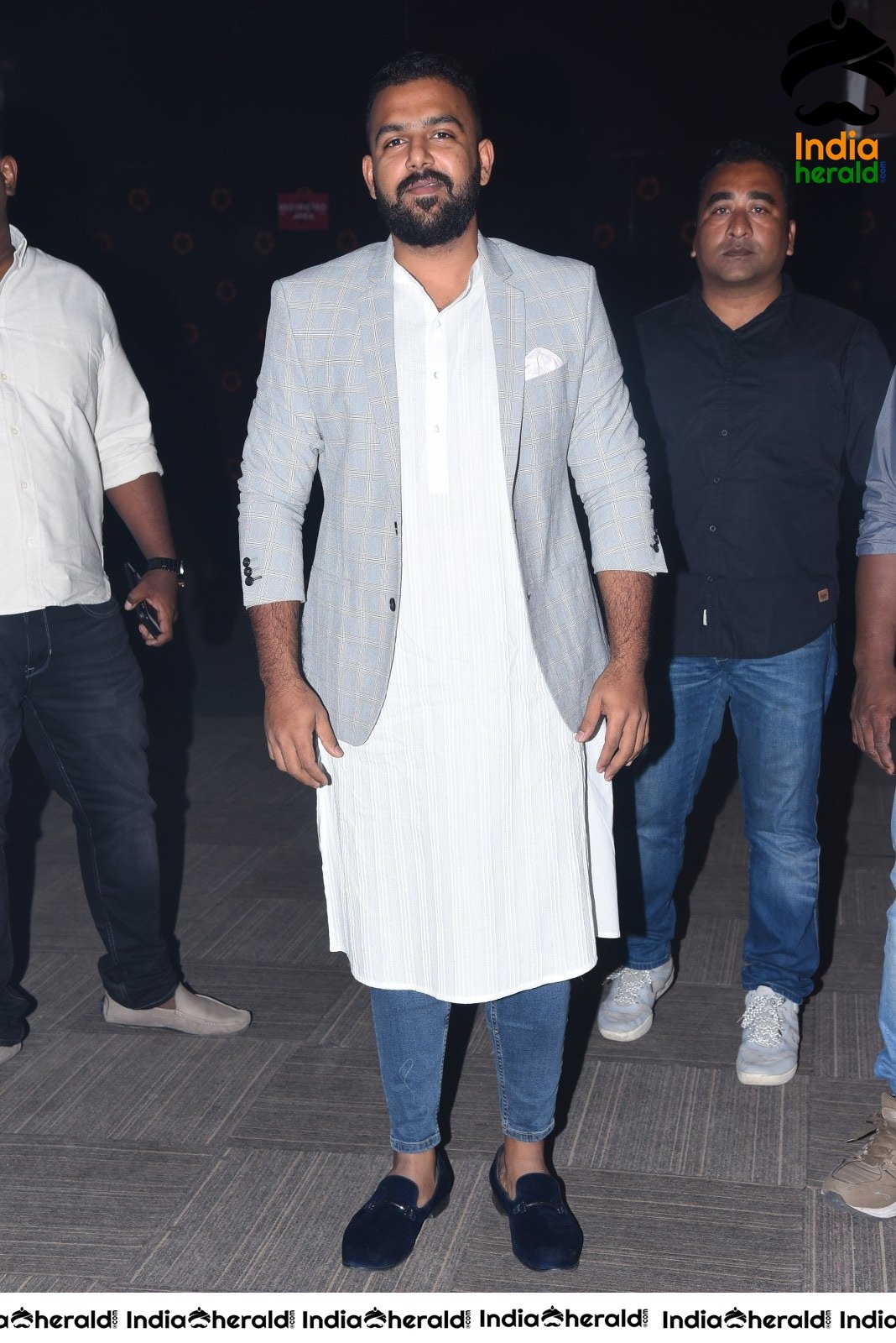 Producer of MMC enters the stage