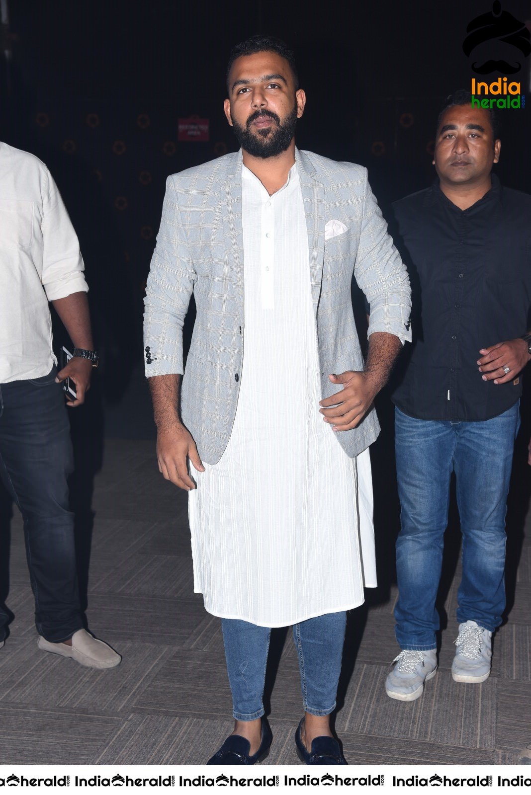 Producer of MMC enters the stage