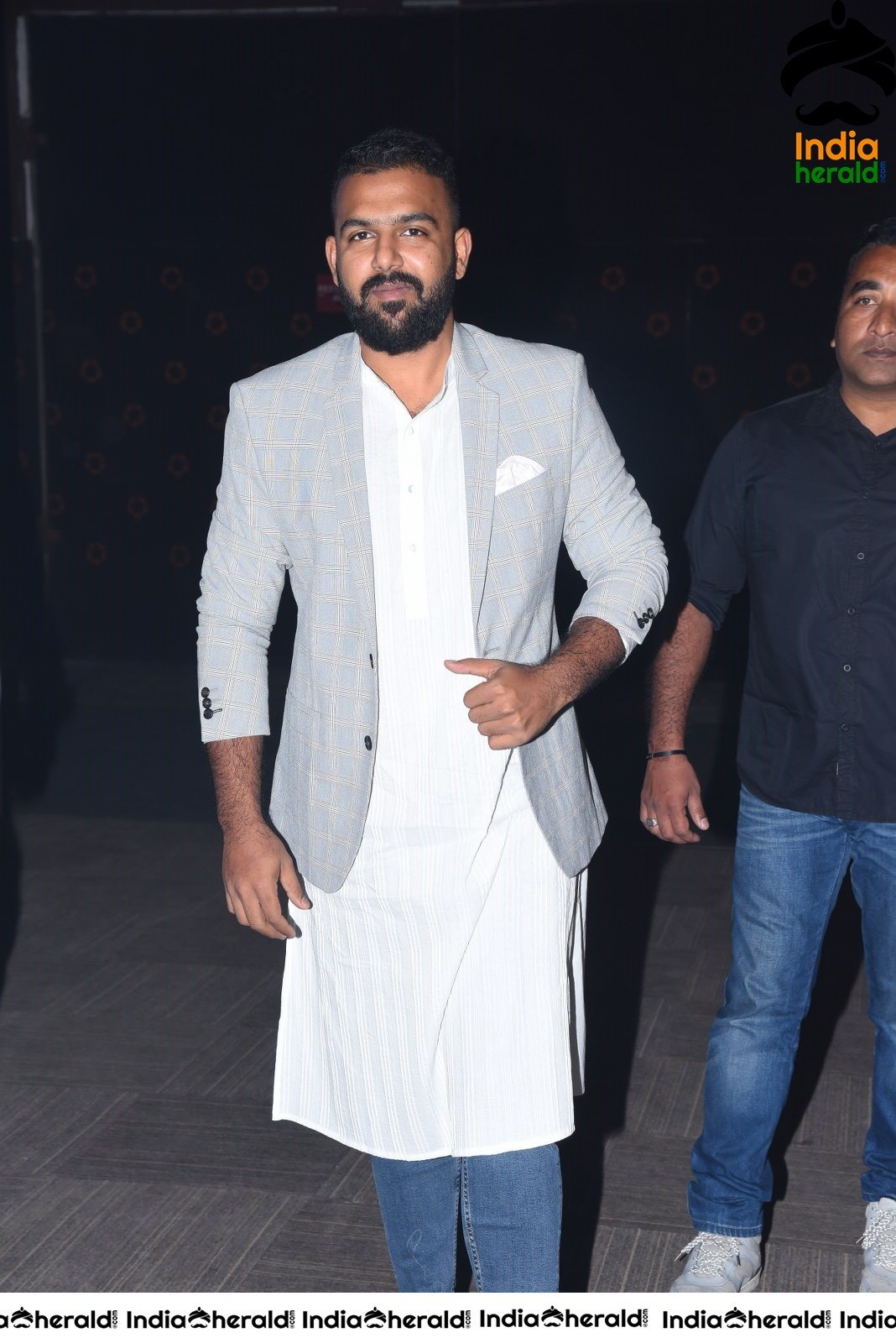 Producer of MMC enters the stage