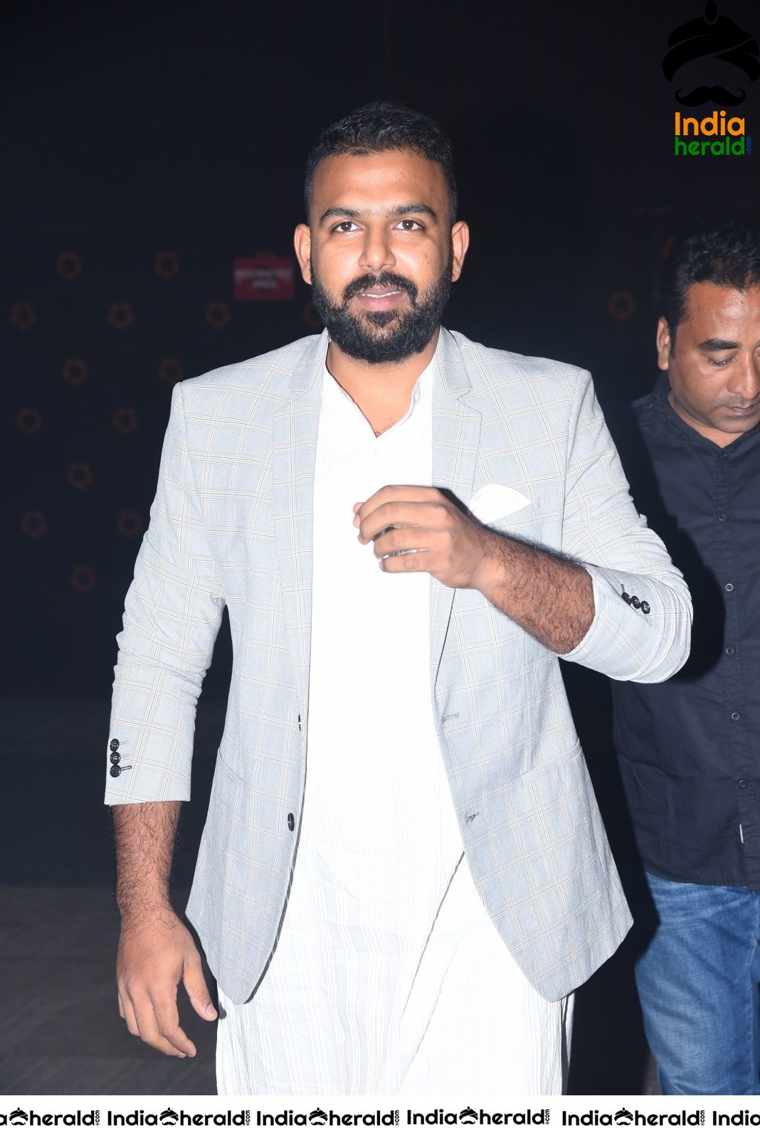 Producer of MMC enters the stage