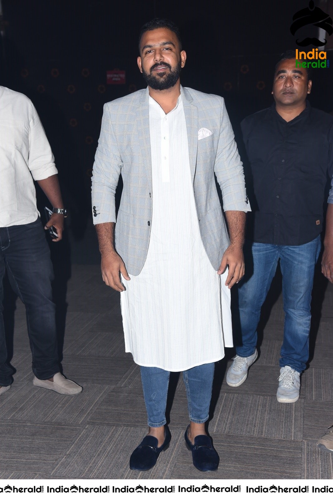 Producer of MMC enters the stage