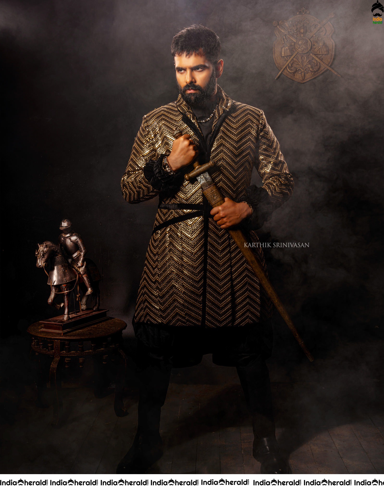 Ram in Royal look triggers speculation