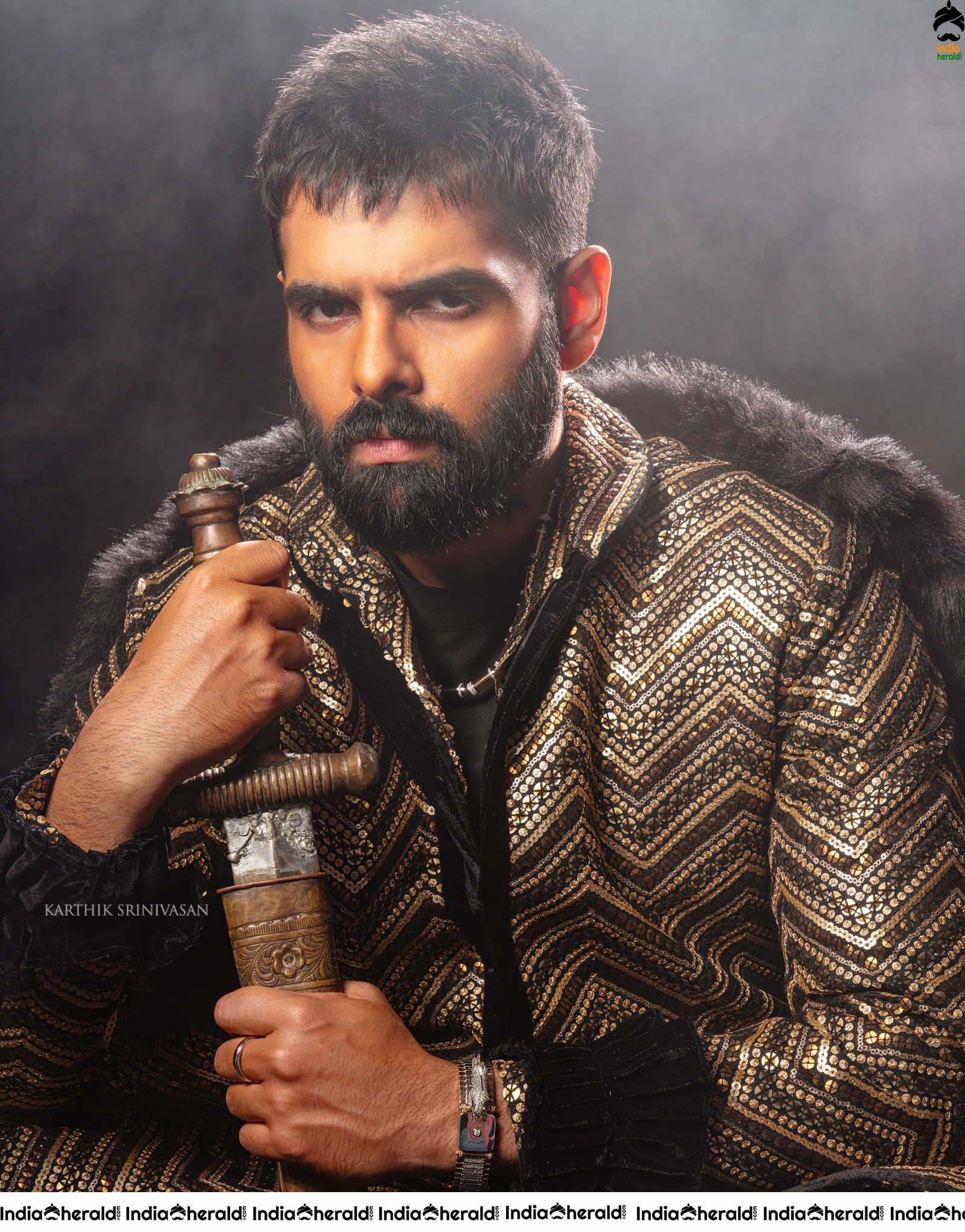 Ram in Royal look triggers speculation