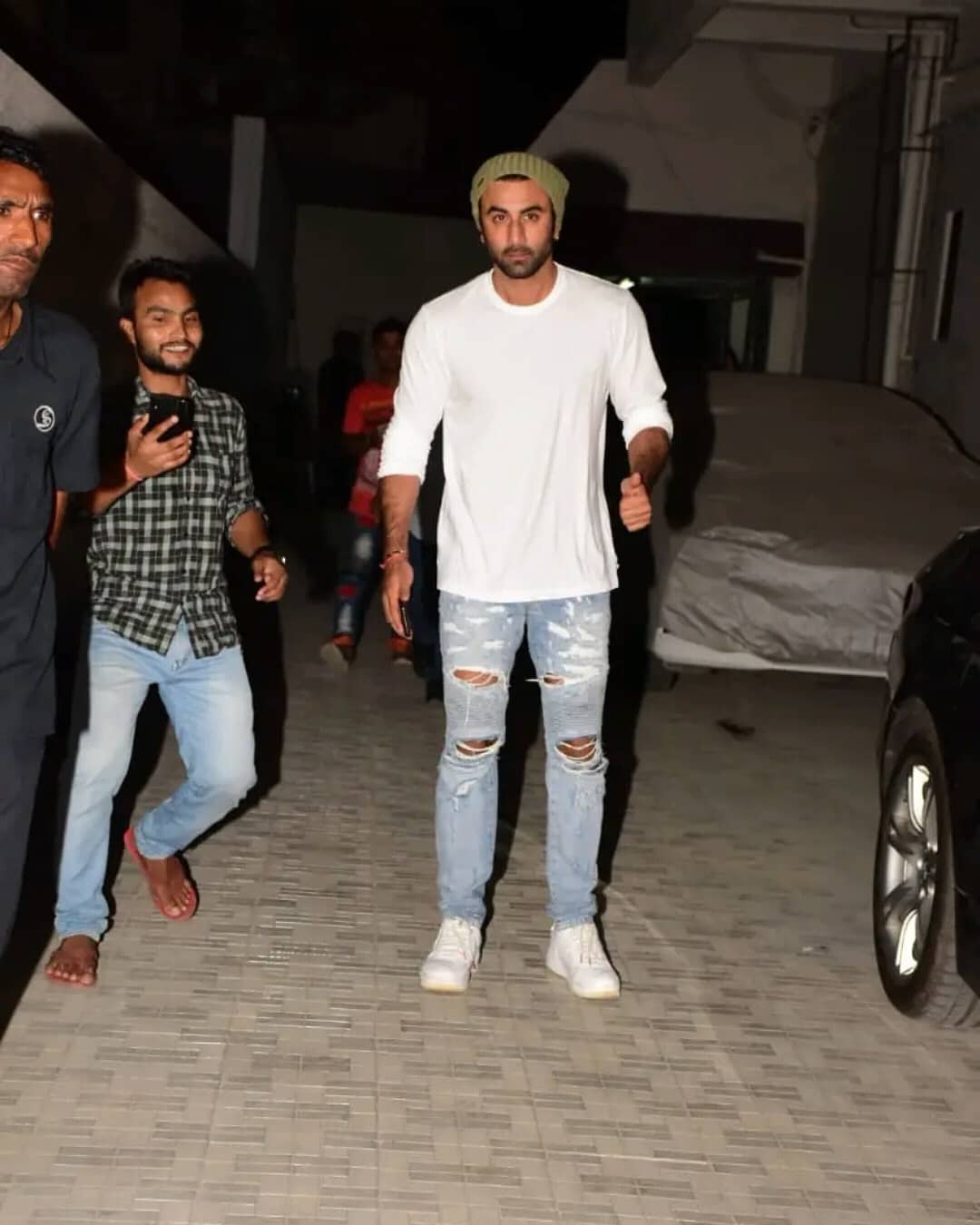 Ranbir Kapoor Spotted Outside His Home In Mumbai