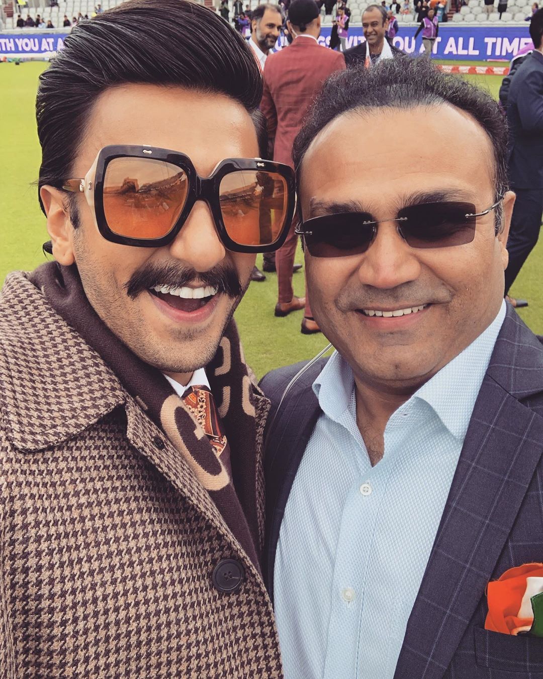Ranveer Singh With Older Generation Cricket Player At ICC Cricket World Cup