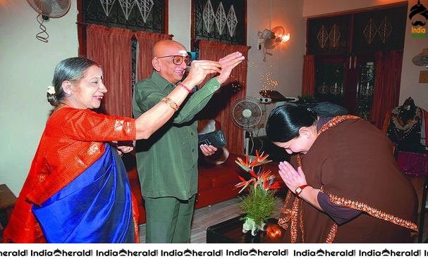 Rare and Unseen Photos of Veteran Actor Cho Ramasamy Set 1