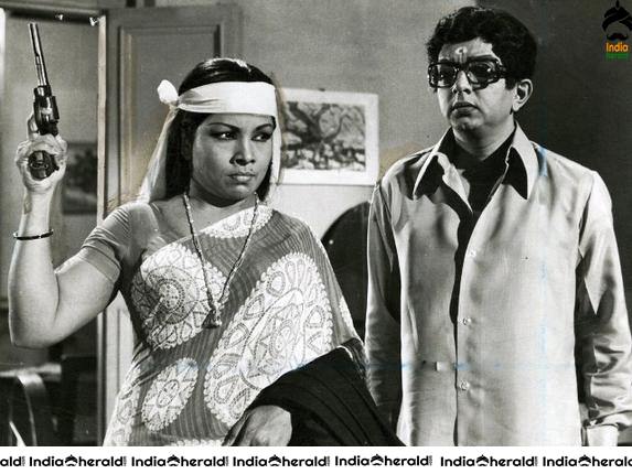 Rare and Unseen Photos of Veteran Actor Cho Ramasamy Set 3