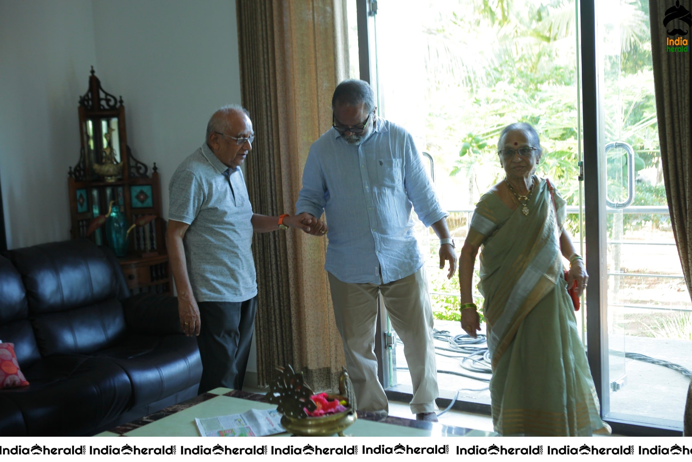 Senior Director SINGEETHAM garu at VALLIDHARI MADHYA movie sets STILLS Set 1