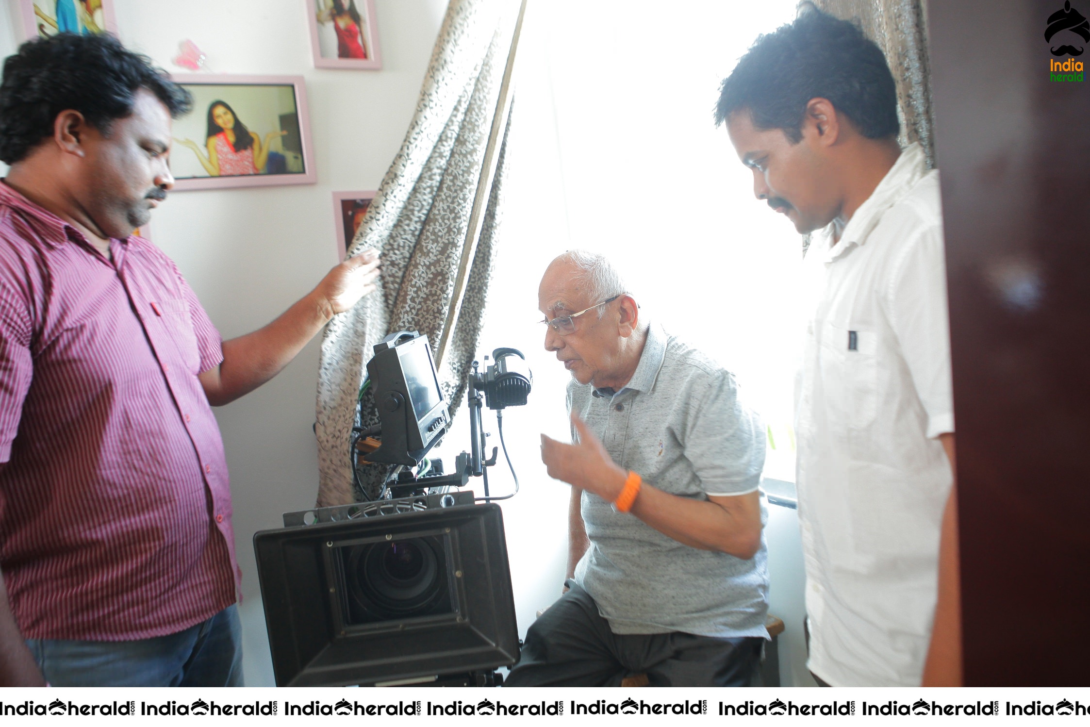 Senior Director SINGEETHAM garu at VALLIDHARI MADHYA movie sets STILLS Set 1