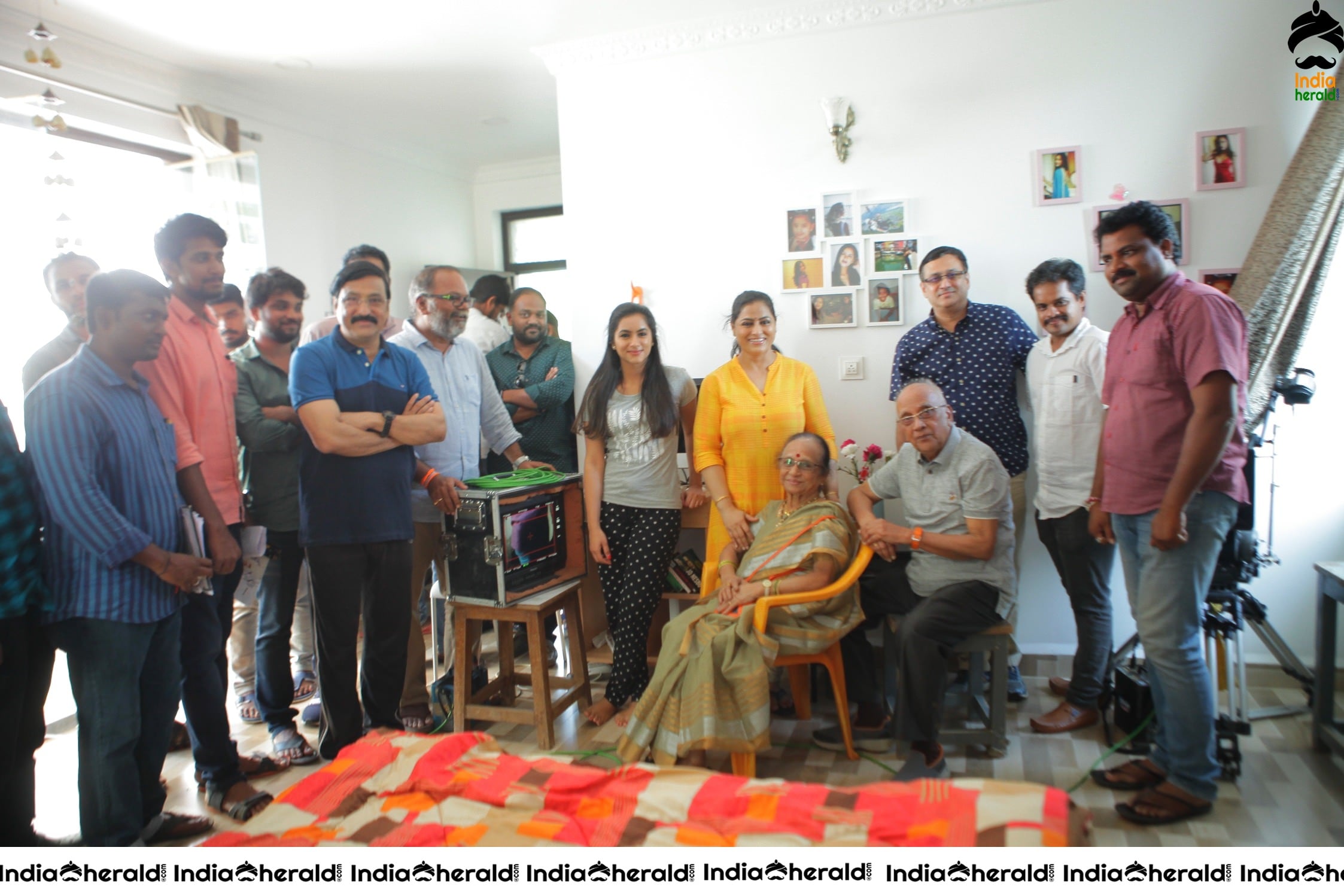 Senior Director SINGEETHAM garu at VALLIDHARI MADHYA movie sets STILLS Set 1