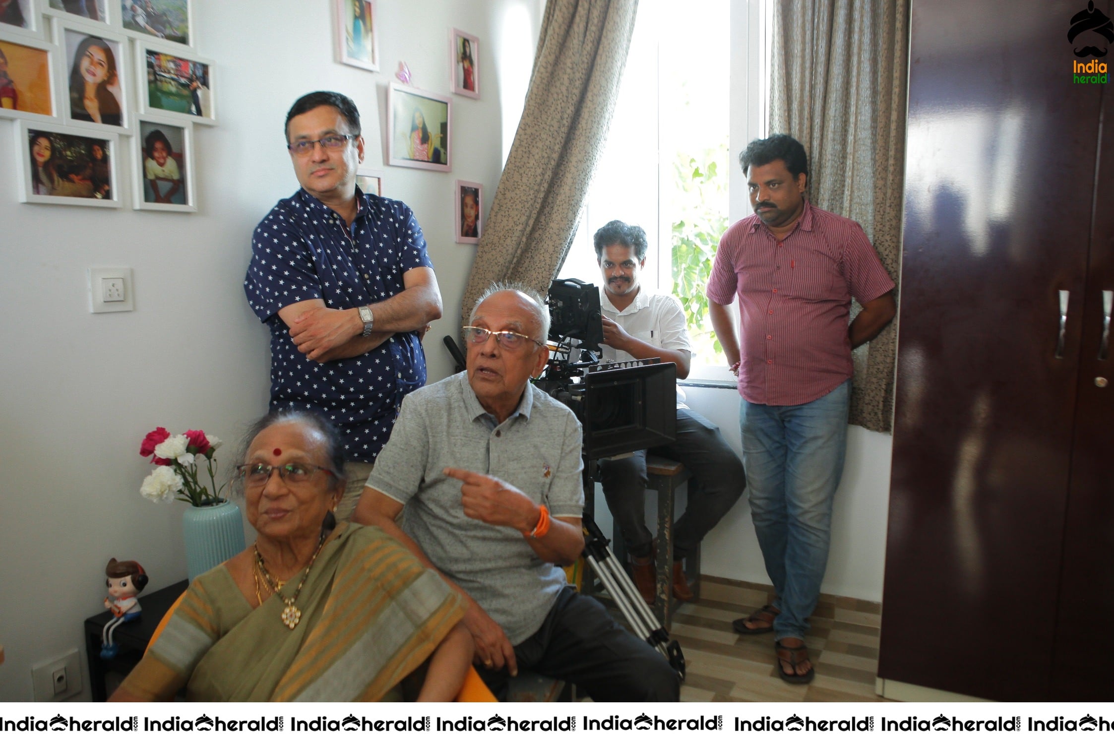 Senior Director SINGEETHAM garu at VALLIDHARI MADHYA movie sets STILLS Set 2