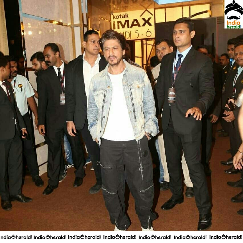 Shah Rukh Khan And Emraan Hashmi At The Screening Of Bard Of Blood