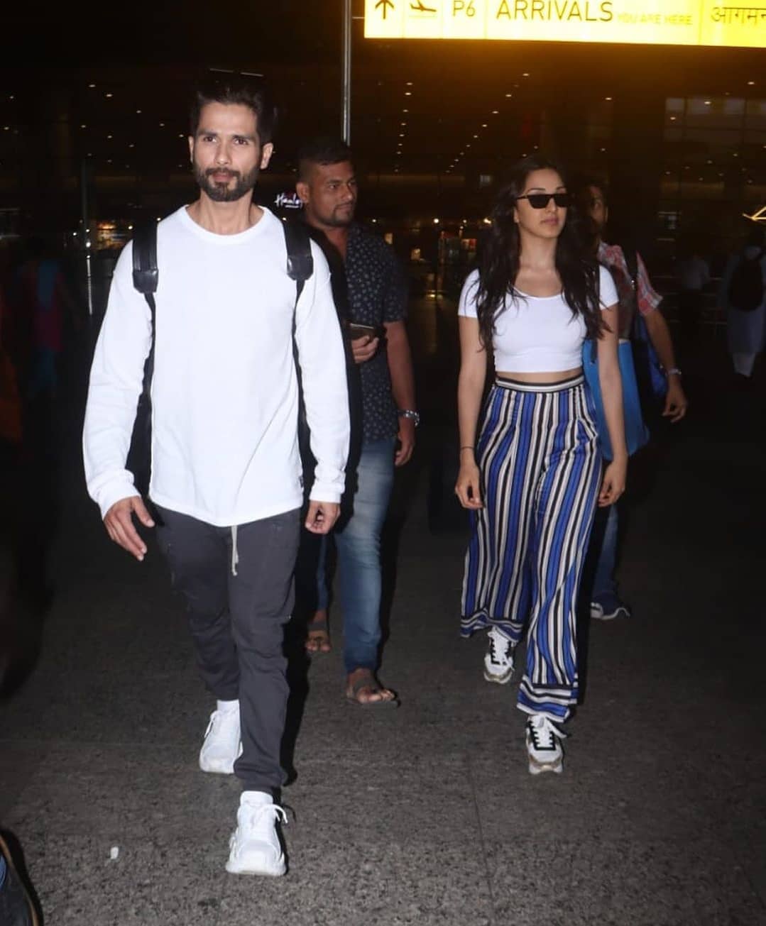 Shahid Kapoor And Kiara Advani Spotted At Delhi Airport