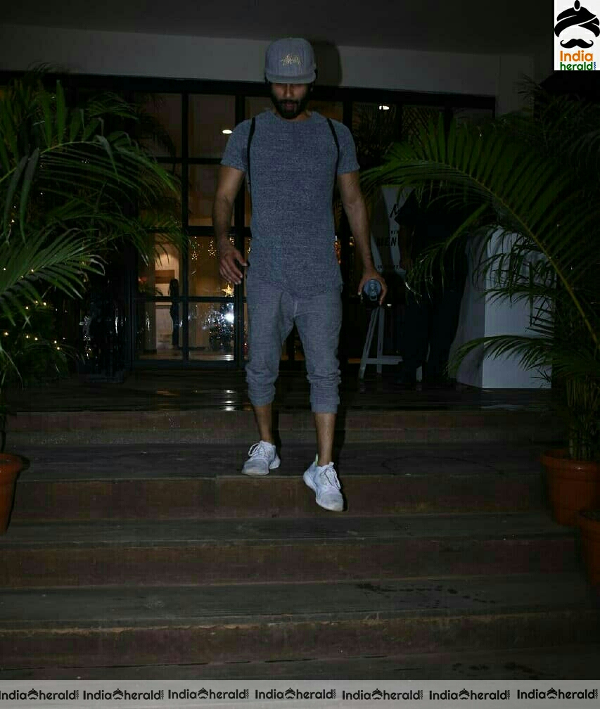 Shahid kapoor and Mira Rajput Spotted At Gym In Bandra