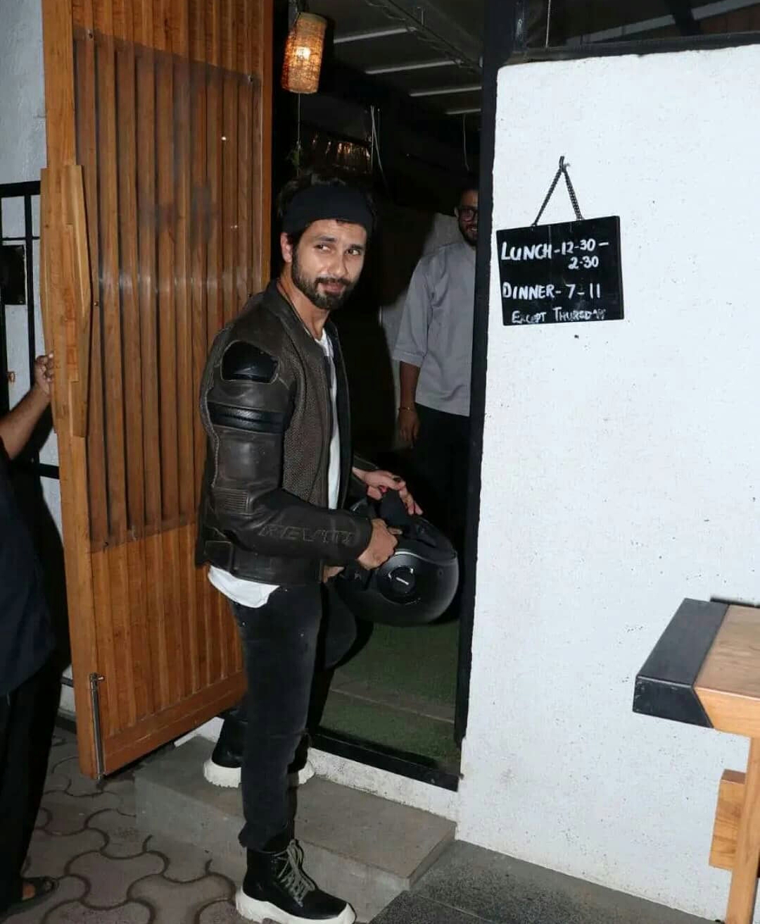 Shahid Kapoor On A Dinner Date