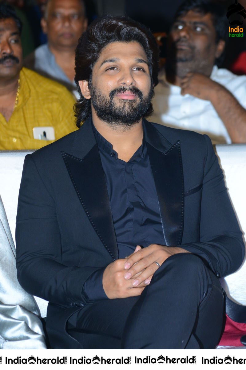 Stylish Star Allu Arjun Latest Stills Set 1