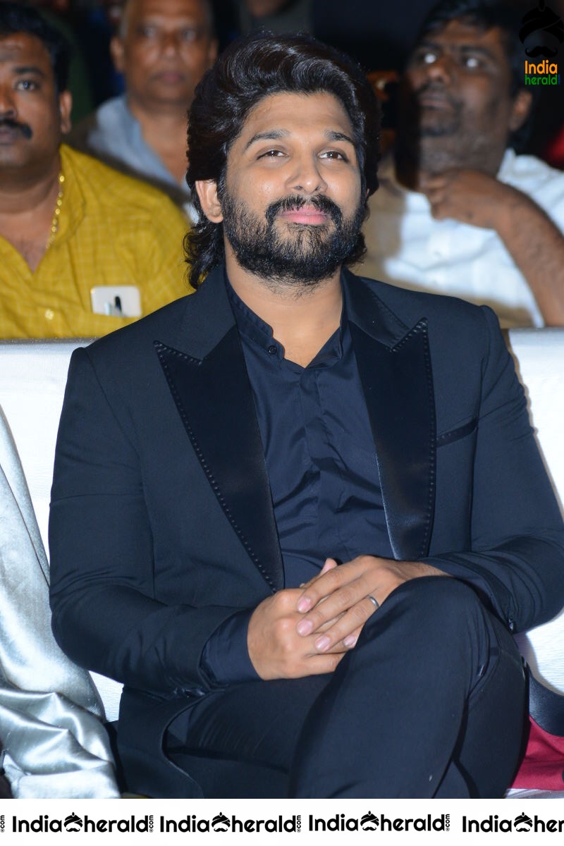 Stylish Star Allu Arjun Latest Stills Set 1