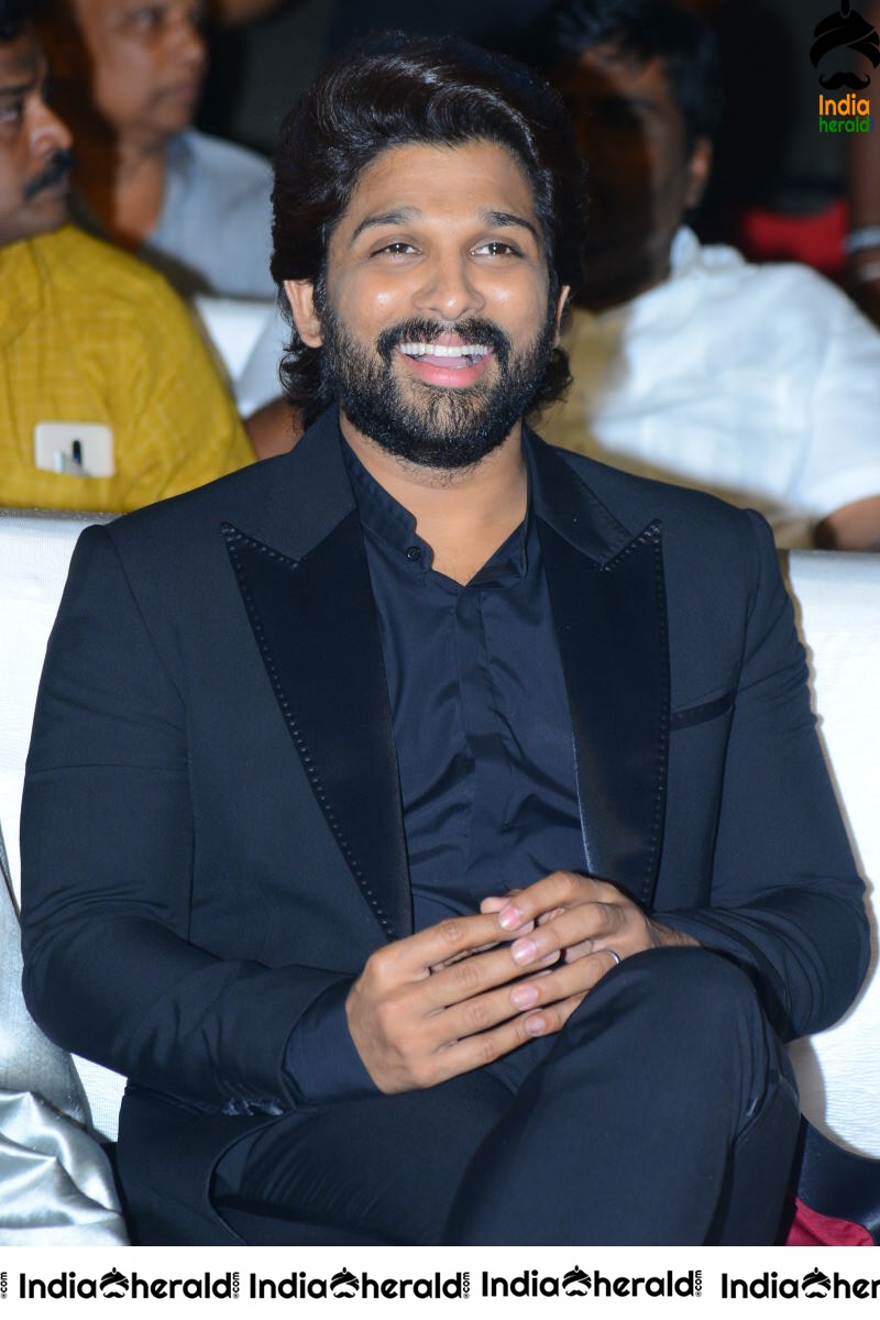 Stylish Star Allu Arjun Latest Stills Set 1