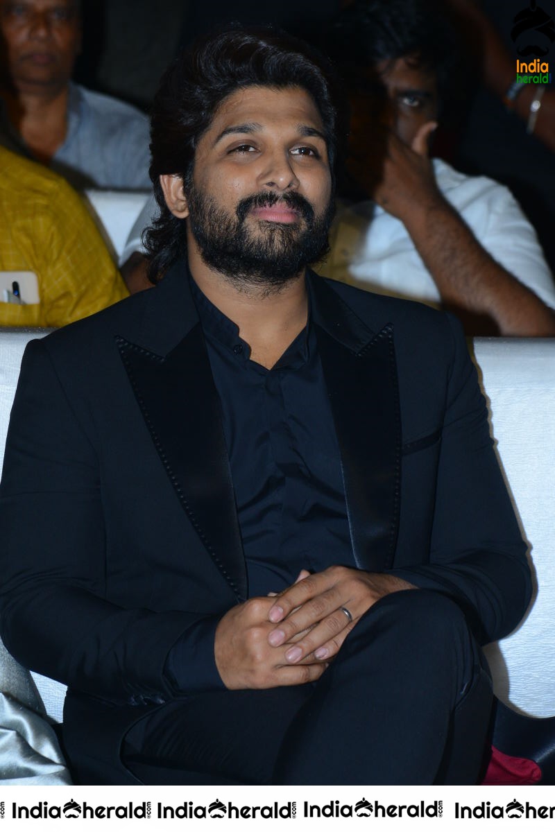 Stylish Star Allu Arjun Latest Stills Set 1