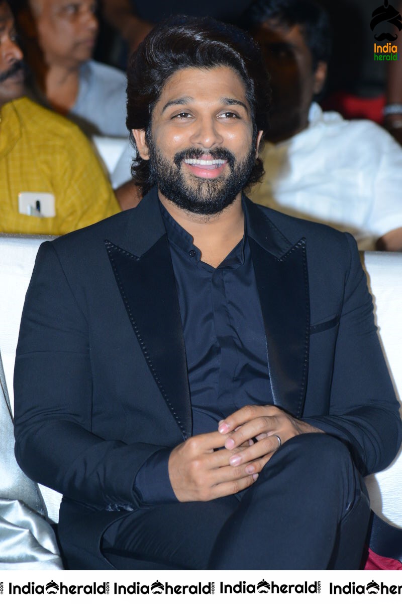 Stylish Star Allu Arjun Latest Stills Set 1