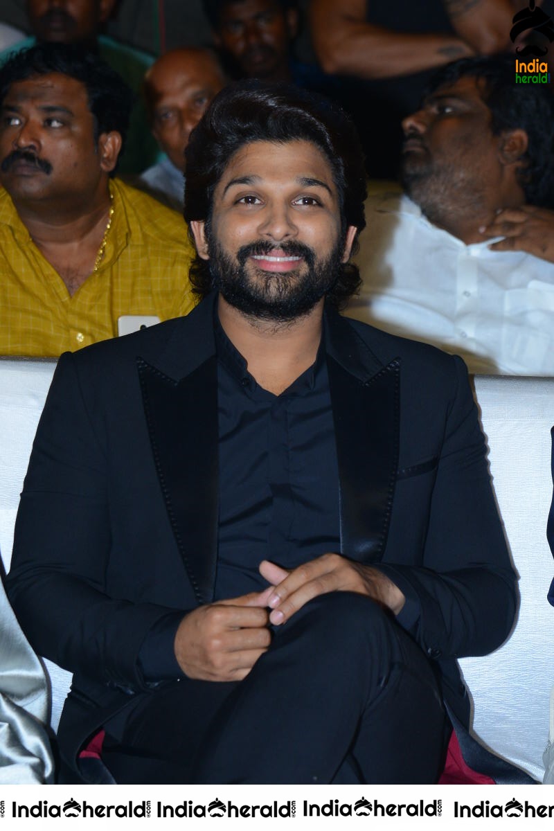 Stylish Star Allu Arjun Latest Stills Set 2