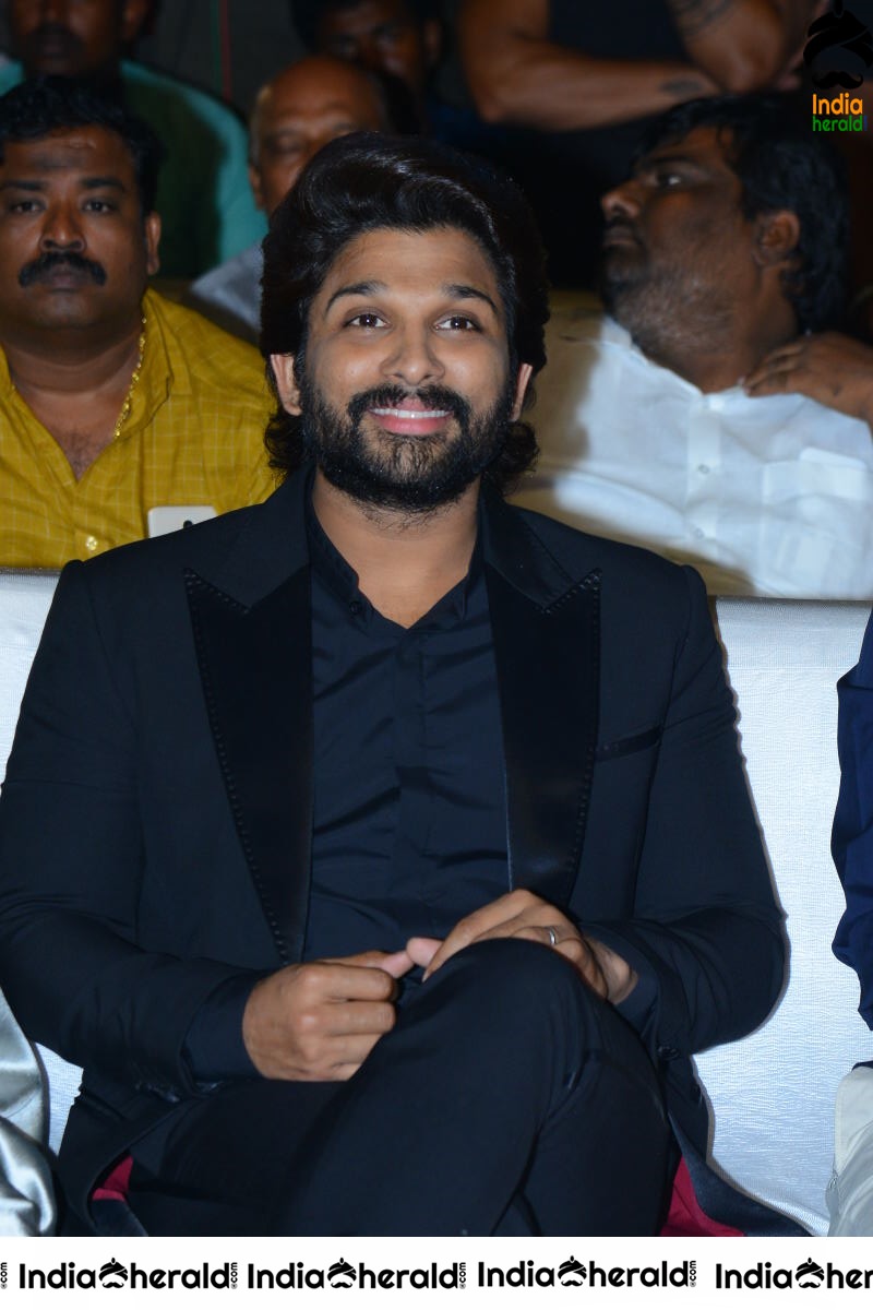 Stylish Star Allu Arjun Latest Stills Set 2