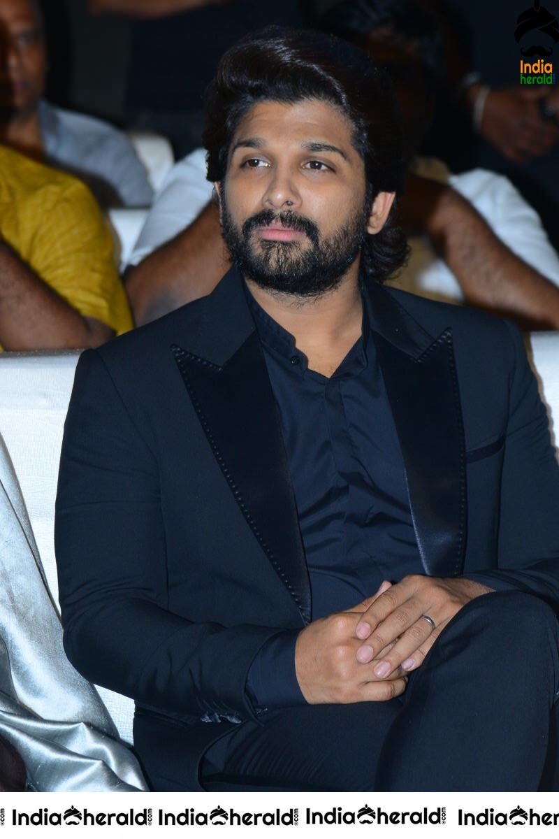 Stylish Star Allu Arjun Latest Stills Set 2