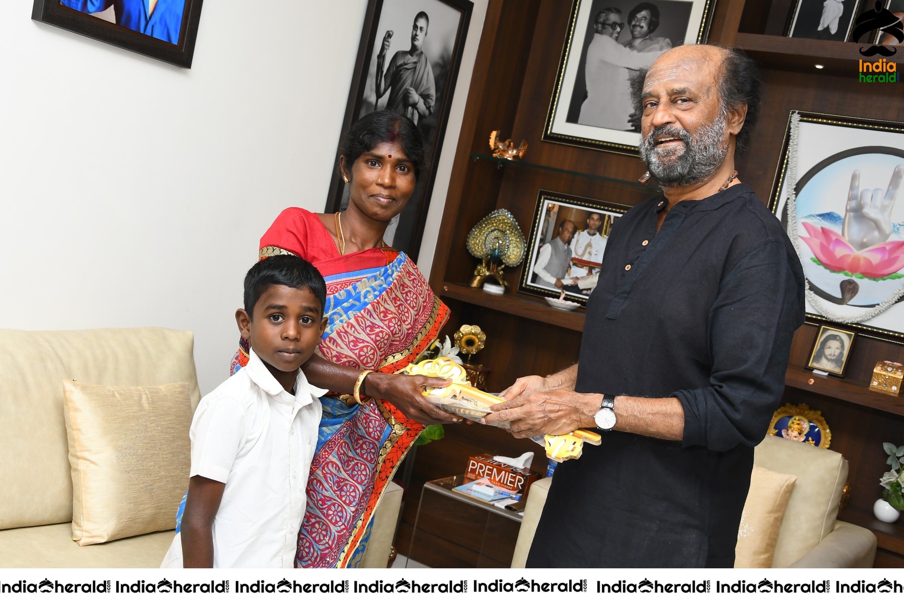 Super Star Rajini distribute Free Homes to the people who lost everything in Gaja Cyclone Set 1