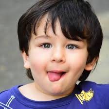 Taimur Ali Khan Cuteness Overloaded