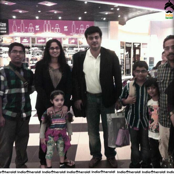 Thala Ajith Family Rare and Unseen Photos Set 6