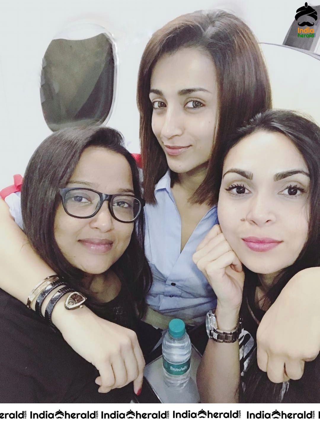 Trisha Latest Hot Personal Photos With Her Friends And family