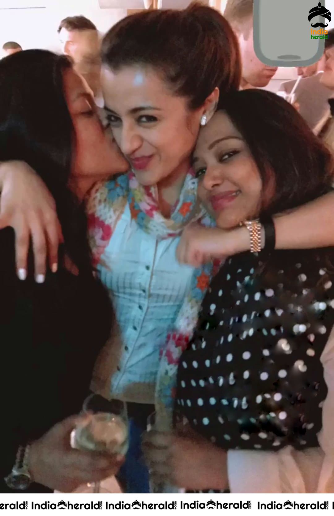 Trisha Latest Hot Personal Photos With Her Friends And family