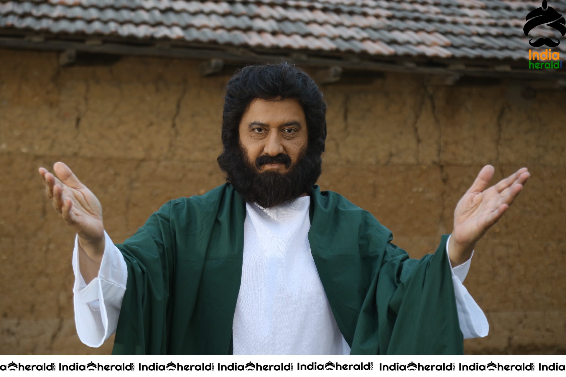 Various Looks of Actor Suman from his new movie