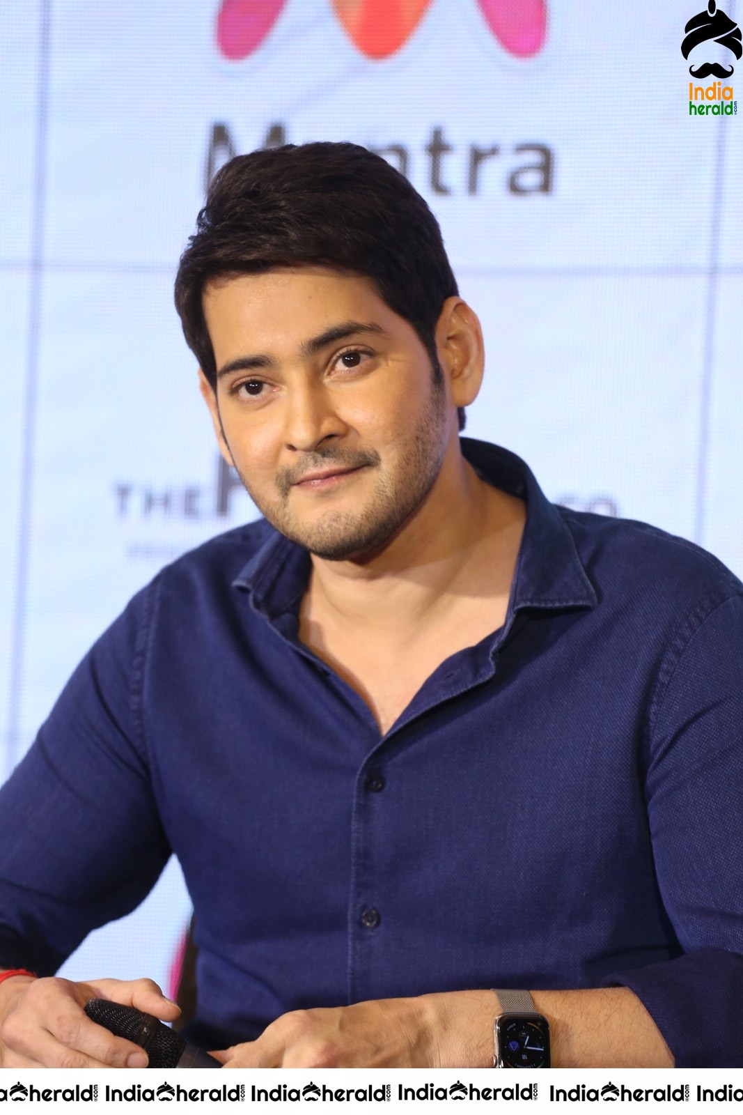 Various Looks of Mahesh Babu during the launch of his Apparell Brand Set 1