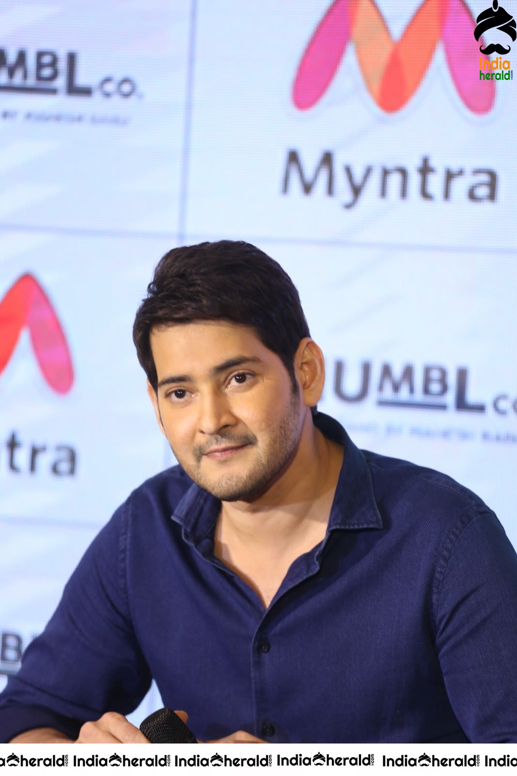 Various Looks of Mahesh Babu during the launch of his Apparell Brand Set 1