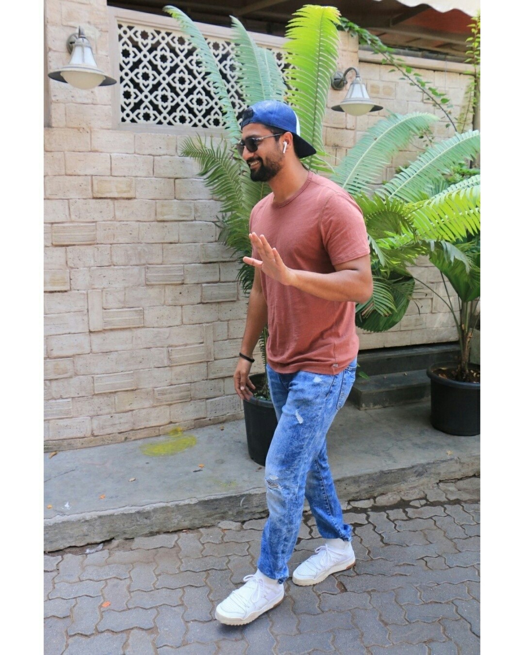 Vicky Kaushal Seen At Juhu