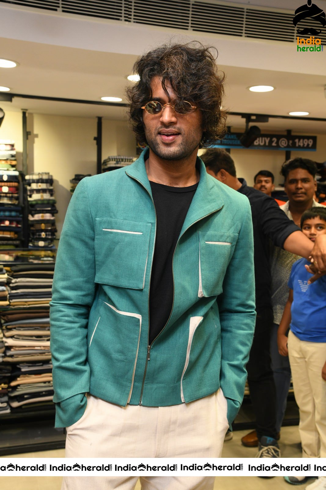 Vijay Devarakonda Launch KLM Shopping Mall Set 2