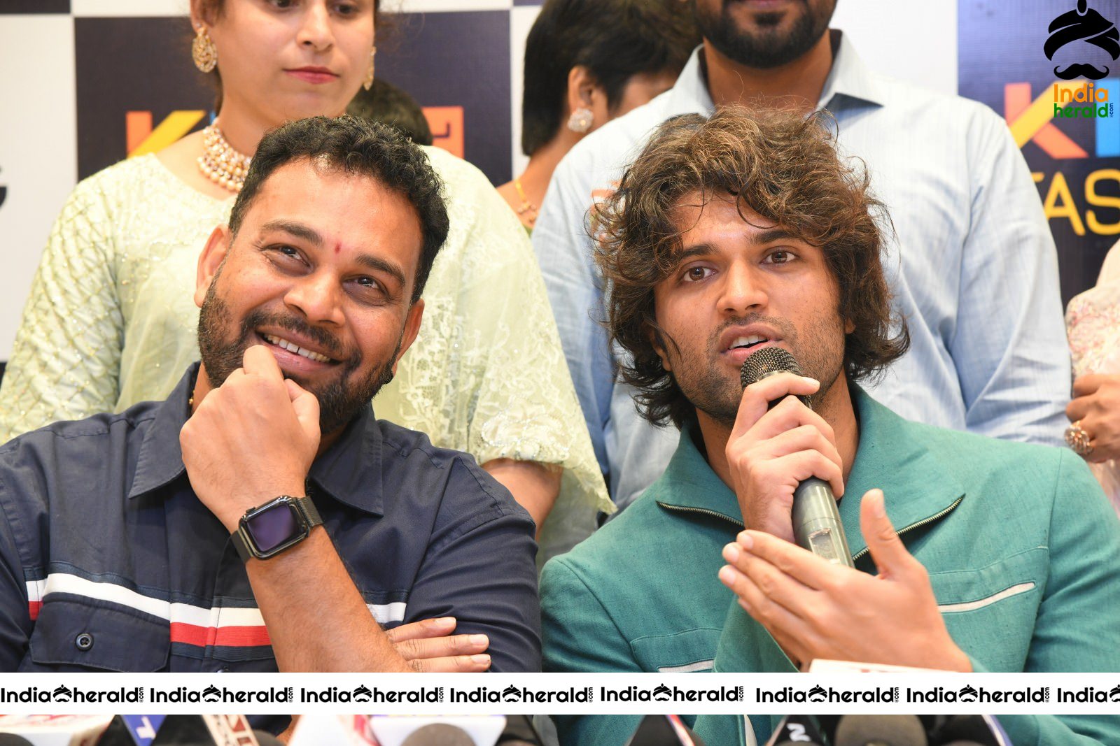 Vijay Devarakonda Launch KLM Shopping Mall Set 4