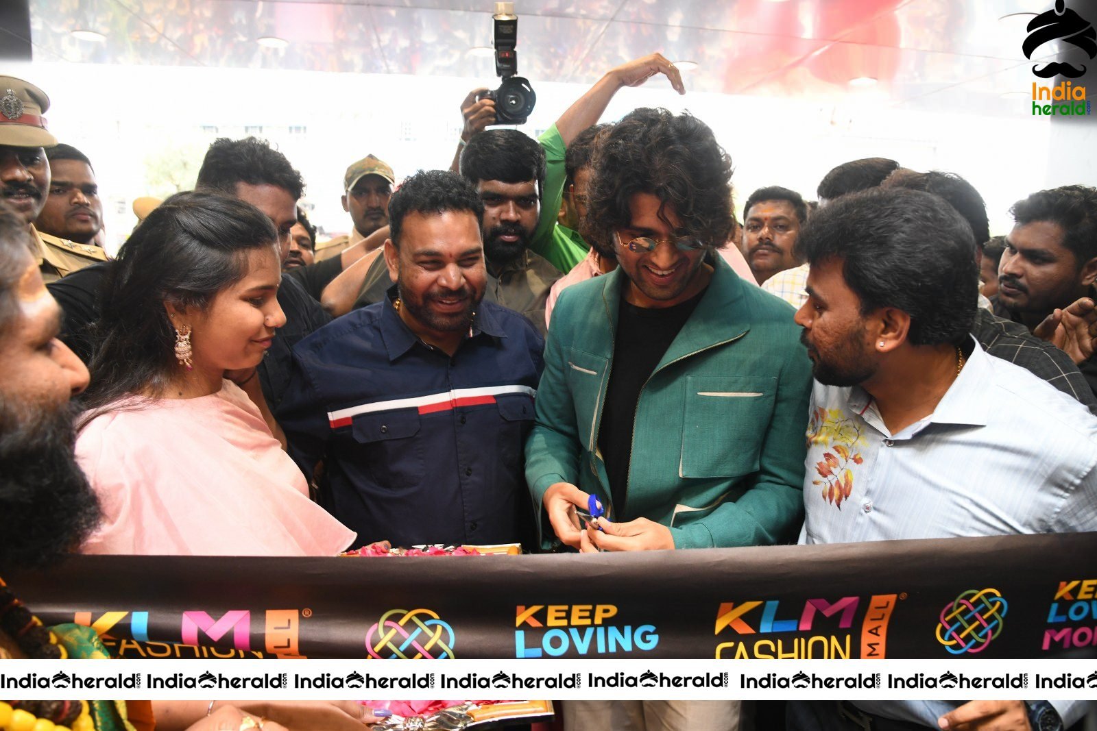 Vijay Devarakonda Launch KLM Shopping Mall Set 5