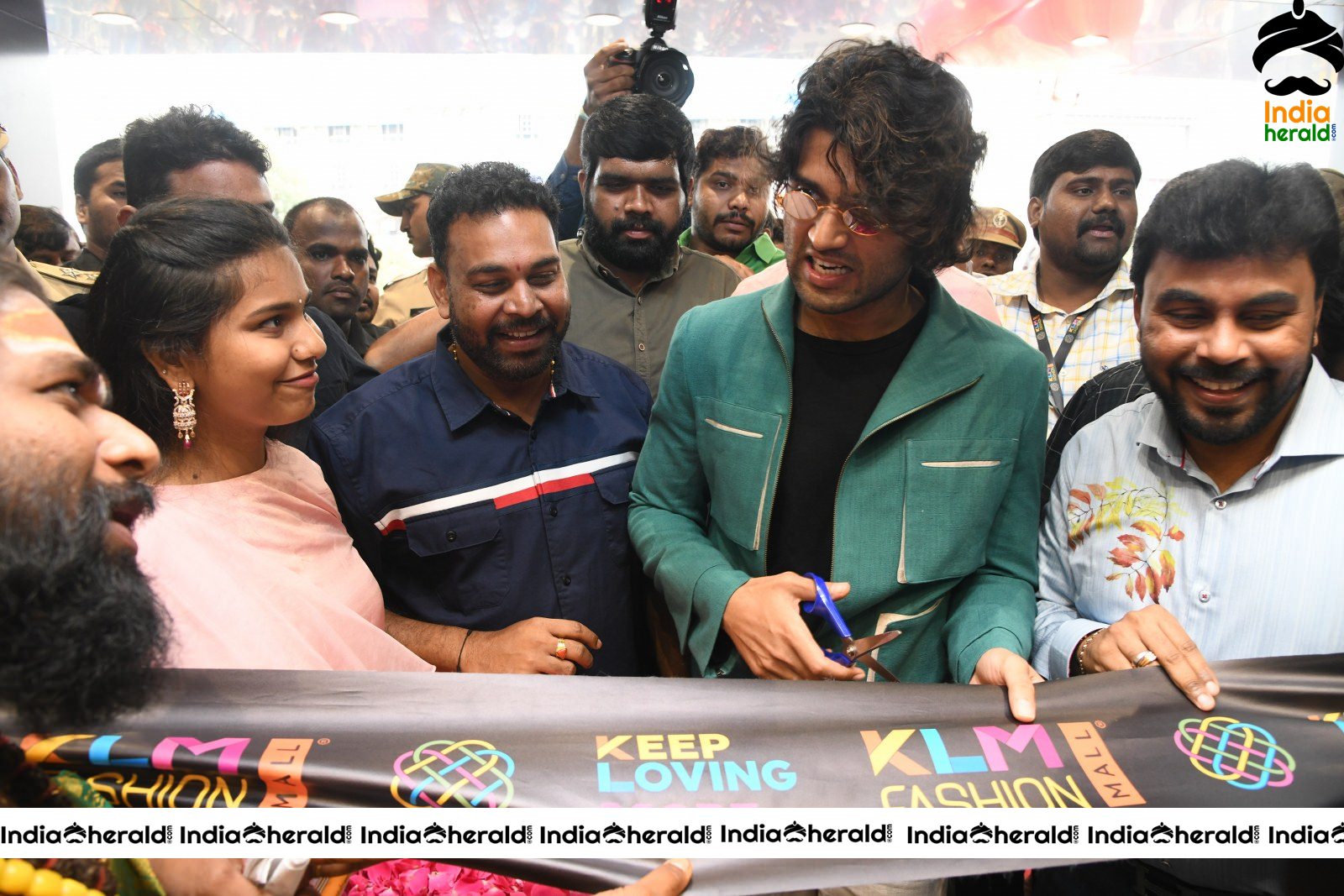 Vijay Devarakonda Launch KLM Shopping Mall Set 5