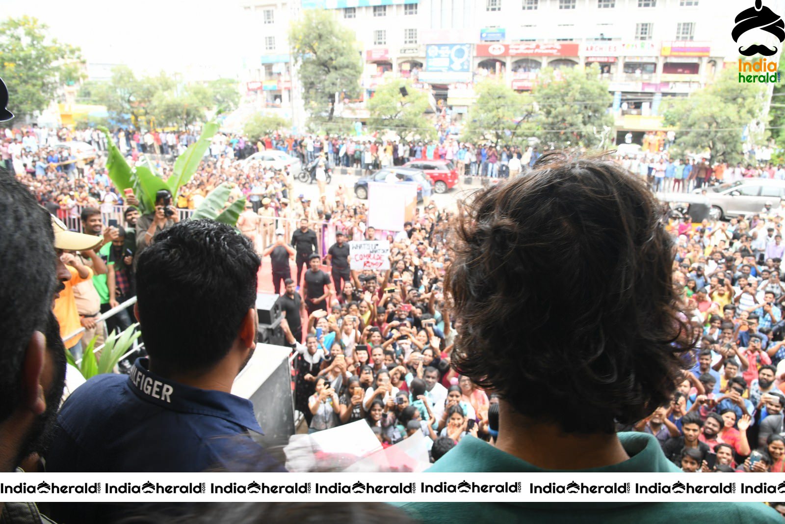 Vijay Devarakonda Launch KLM Shopping Mall Set 5