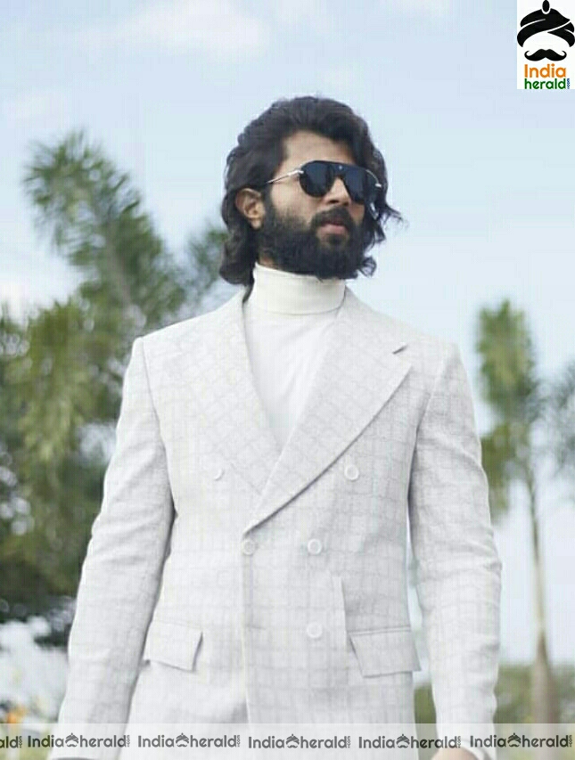 Vijay Devarakonda Stills From IFFI 2019 Closing Ceremony In Goa