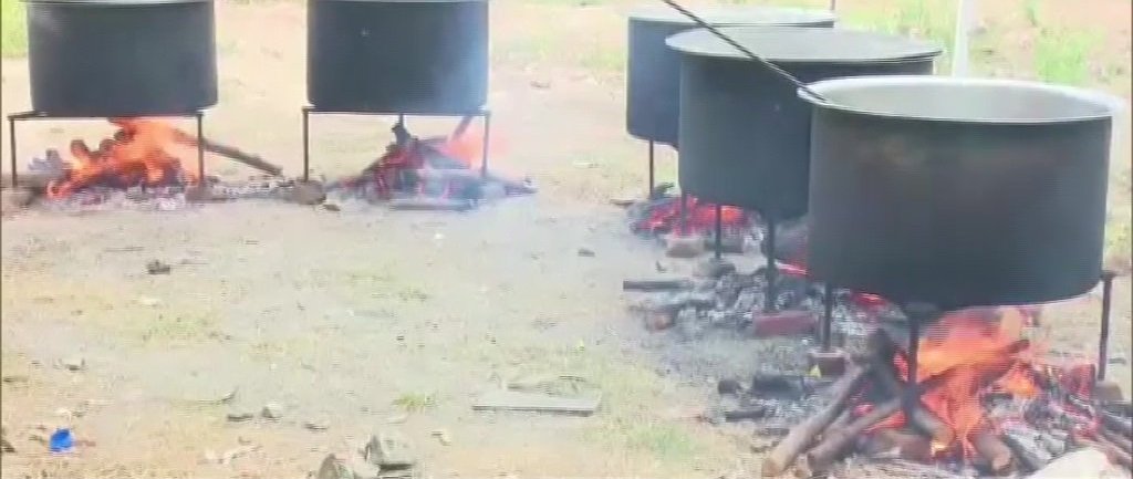 300 Kg Biriyani Has Been Prepared At Meerapalli On Ramzan