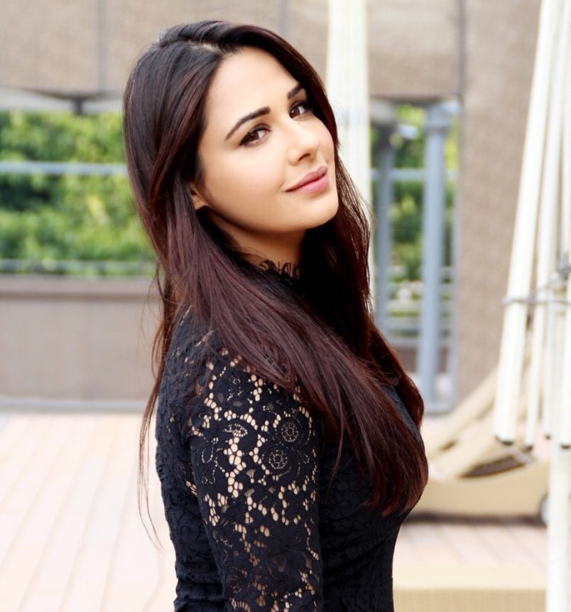 Actress Mandy Takhar Latest Images