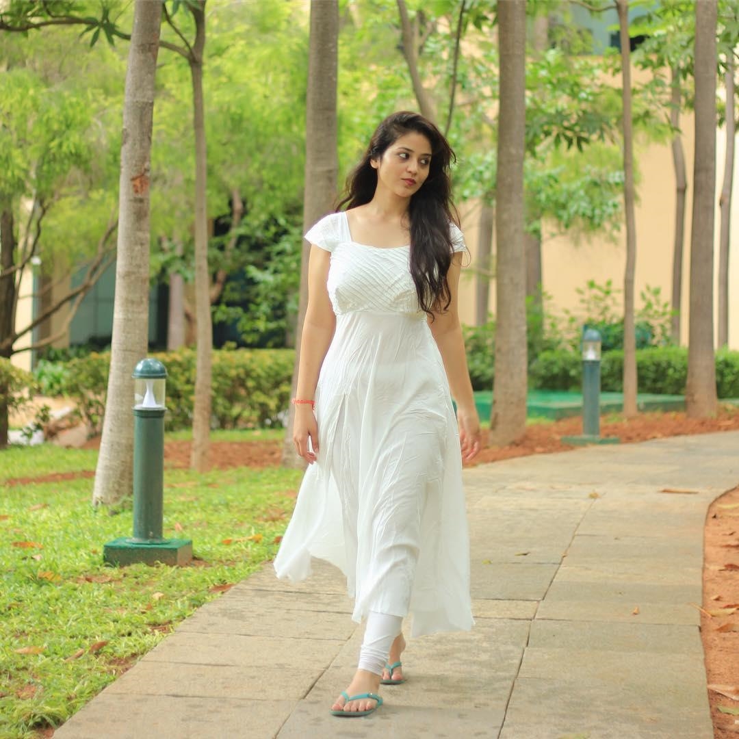 Actress Priyanka jawalkar latest photos exclusively on India herald