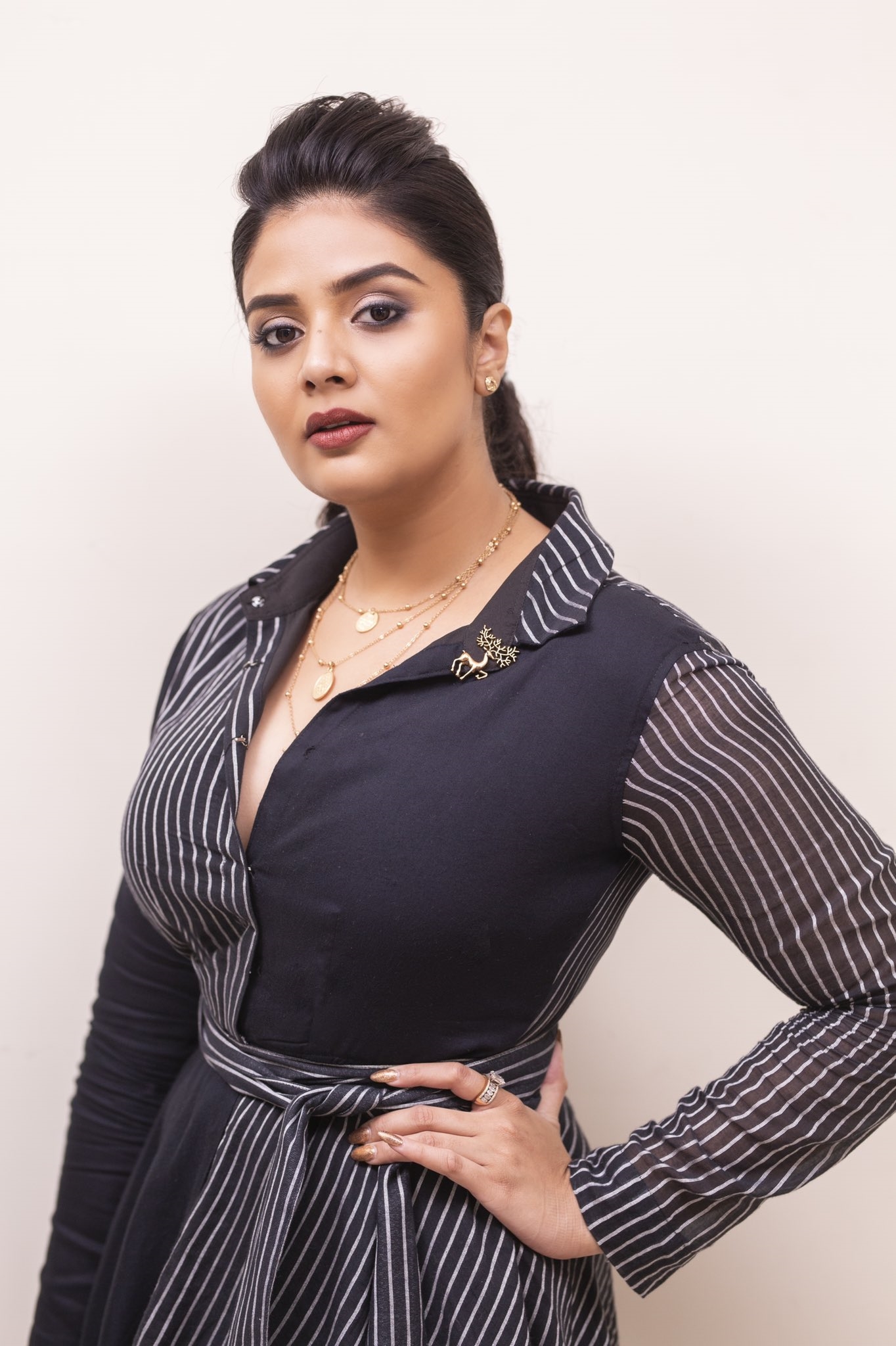 Anchor SreeMukhi Latest Images