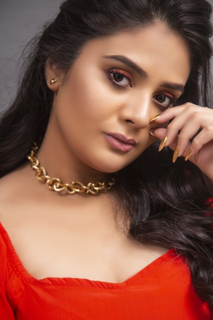 Sreemukhi latest Hot Photos